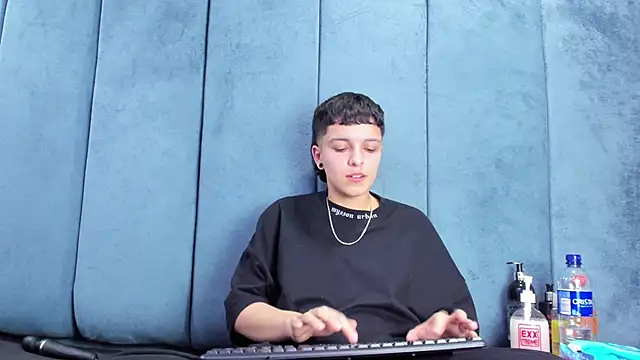 Chatroom XXX en direct de Megan_Thompson_