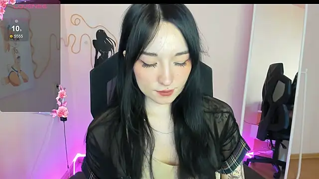 AliceeinWonderlanddd Chat XXX live