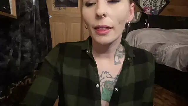 XXX chat uživo modela TeenyDoll