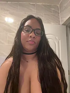 ChaniitaのライブXXXチャット