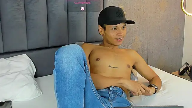 Chatroom XXX en direct de Alejandroo_Montenegro