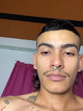 sorry-mom69's Live XXX Chat