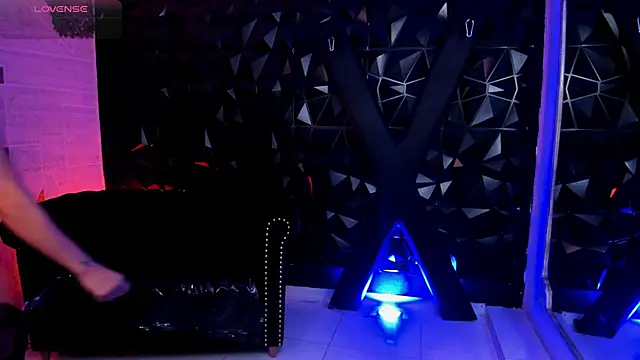 LiamDeep élő XXX-chatje