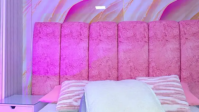 emmacurvy – Naživo XXX chat