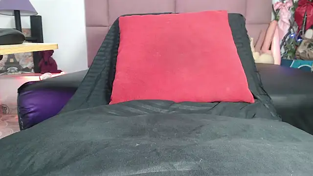 chirlleyy: онлайн-секс-чат