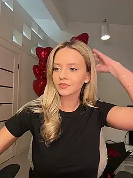 Emeli_Blur Live XXX Chat