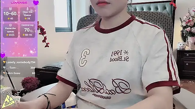 Caryln-Bun's Live XXX Chat