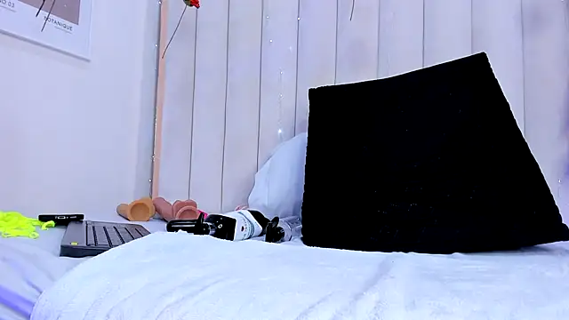 africa_holmes' Live XXX Chat