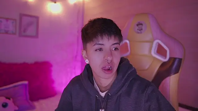 tommy_blue: απευθείας συνομιλία ΧΧΧ