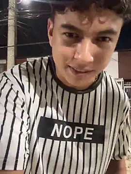 دردشة Santy_Stump الجنسية المباشرة