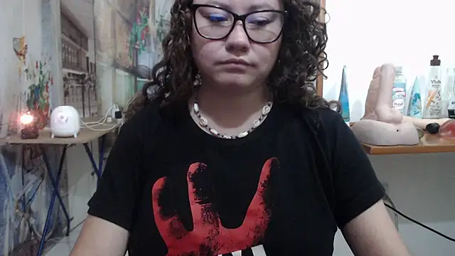 curly_greeneyed: απευθείας συνομιλία ΧΧΧ