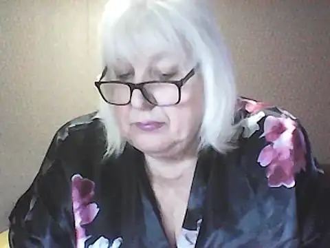 Alexia64231's Webcam Show