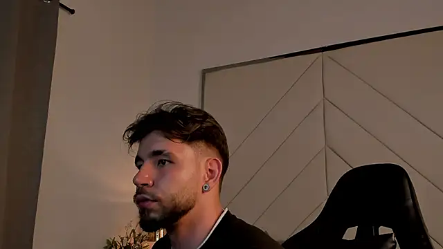 دردشة JACKSON_STIFLER الجنسية المباشرة