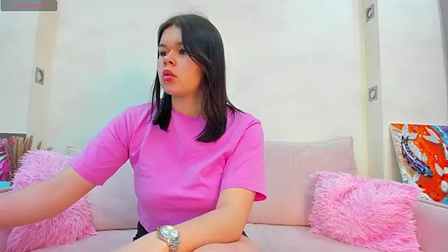 Alicia-long live XXX chat