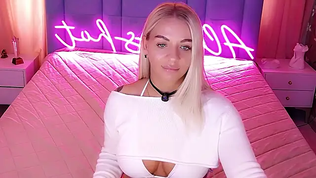 AllwaysHotJ's Live XXX Chat