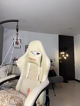 Stormiie777のウェブカメラショー