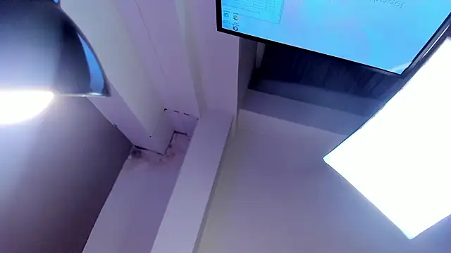 Chatroom XXX en direct de NoraDasilva