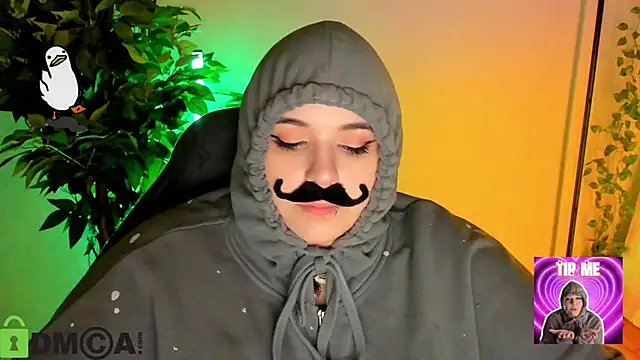 Mia_R0ss: онлайн-секс-чат