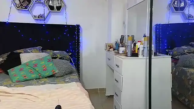 charlotte_077 Obrolan Langsung XXX