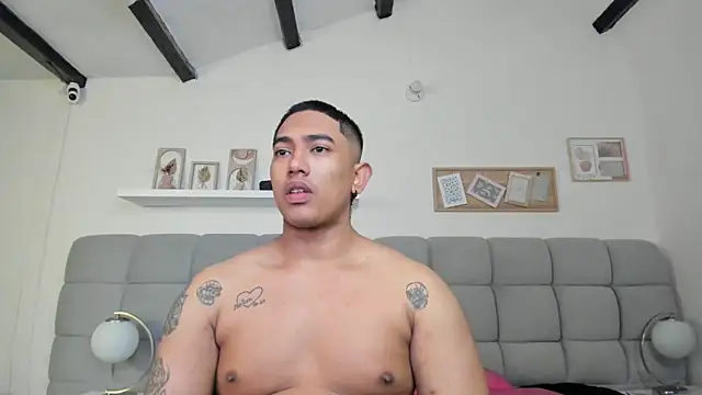 erotic_sins' Webcam Show