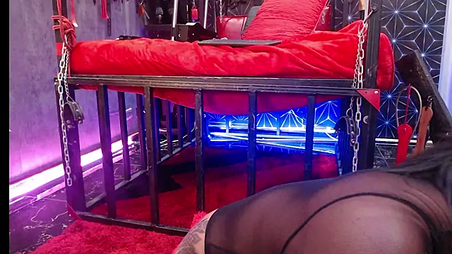 دردشة lorna_cox_bdsm الجنسية المباشرة