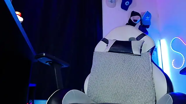 sebastian_horny – Naživo XXX chat