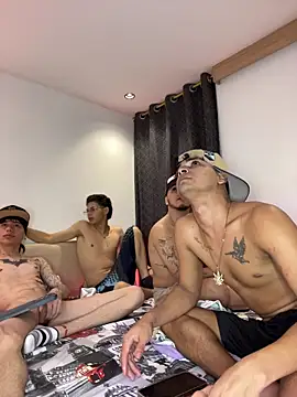 TheBatMansion: онлайн-секс-чат