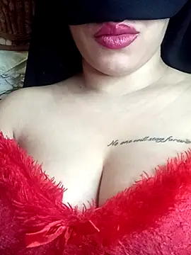 Zouzou_sexy Adlı Modelin Web Kamerası Şovu