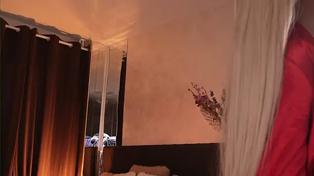 Chatroom XXX en direct de VictoriaMorrone