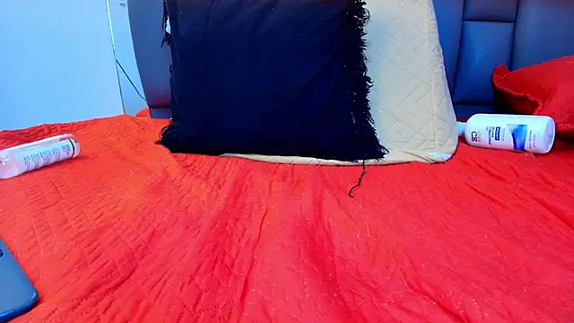 melany_roberts_'s Webcam Show