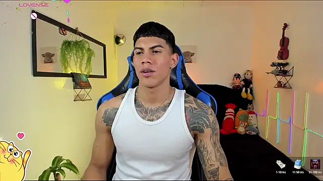 Damian_latinxxx's Live XXX Chat