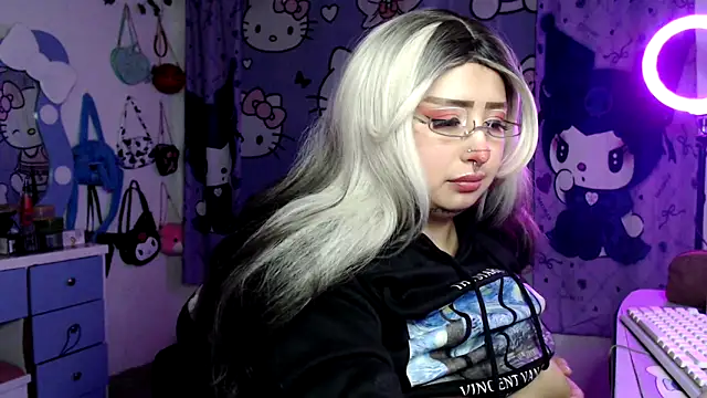 lussyevans24 Chat XXX live