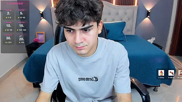 Tommy18__'s Live XXX Chat