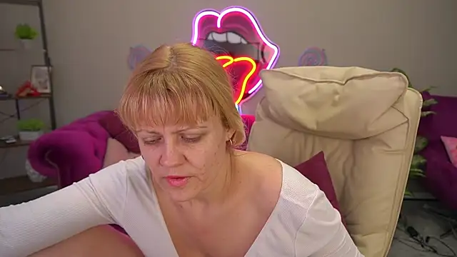 Chat XXX Live BellaLaPetit