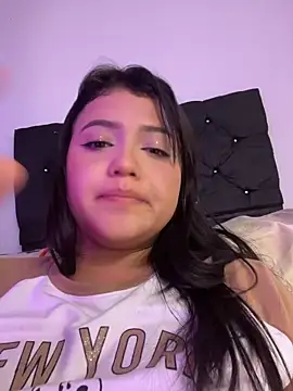 alisson_carolina73 即時 XXX 聊天