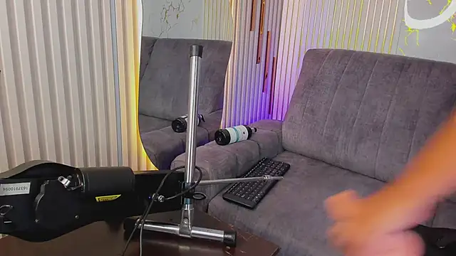 charlotte_blossom1 – webcam-show