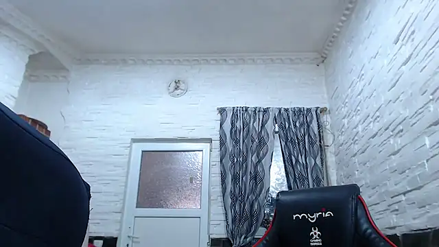 piticaforever 现场XXX聊天