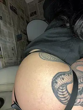 i_am_nina_'s Live XXX Chat