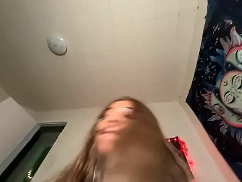 Chat +18 de venusfairys ao vivo