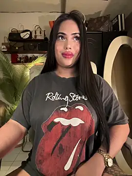 BigDominaMia 网络视讯表演