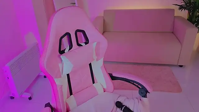 EmilyyyBridgettt 现场XXX聊天