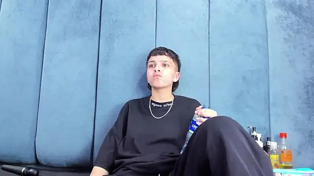 Megan_Thompson_ élő XXX-chatje