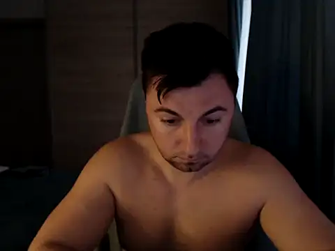 Show modela HankMalone na web-kameri