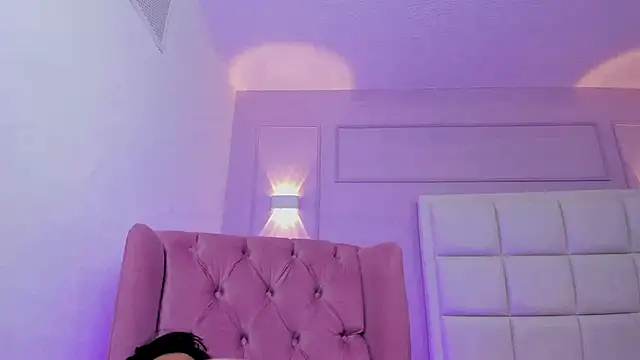 Emily_bruss' Live XXX Chat