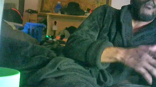 GUAPAN3S3_FIR3's Live XXX Chat