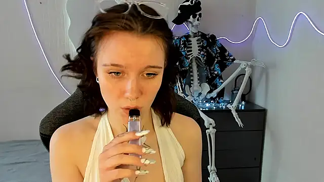 Chatroom XXX en direct de Elastikisss