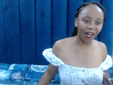 CreamyTea's Live XXX Chat