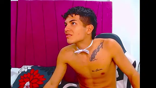 Chat XXX en directo de pipe_hot04