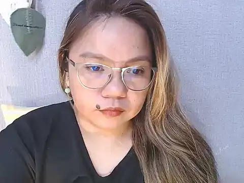 ambersmilen Live XXX chat