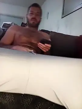 Chat XXX en directo de THE_CHEEKY_ALPHA